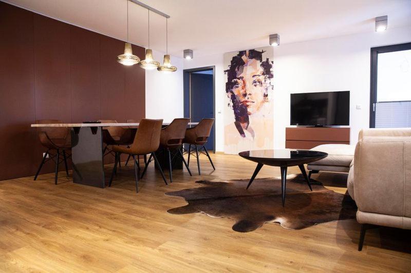 Ichzeit Aparthotel โคเคห์ม ภายนอก รูปภาพ